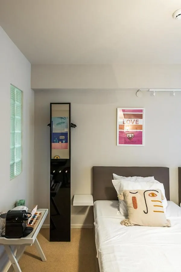 Japie Rooms - In The Heart Of Anvers