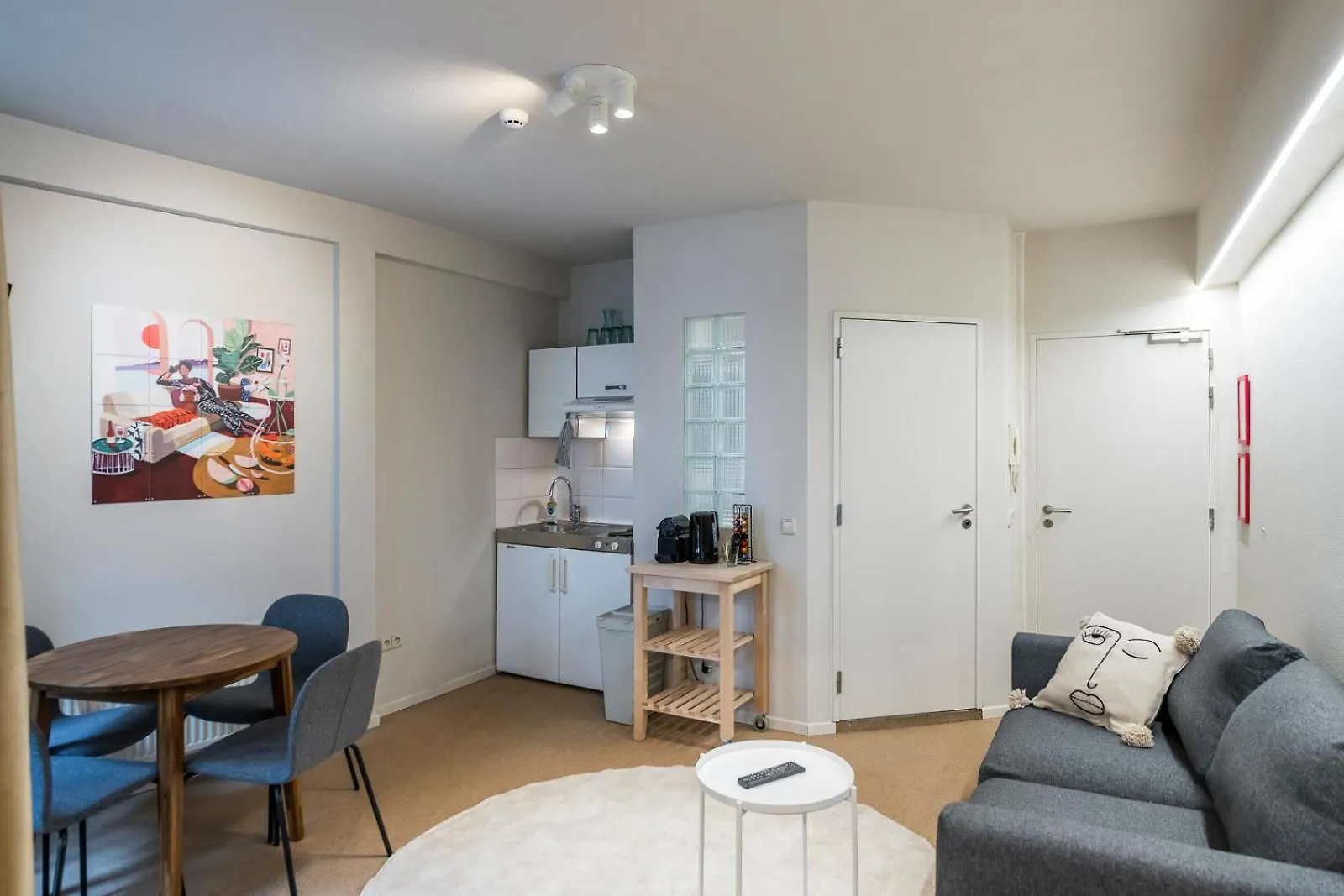 Japie Rooms - In The Heart Of Anvers